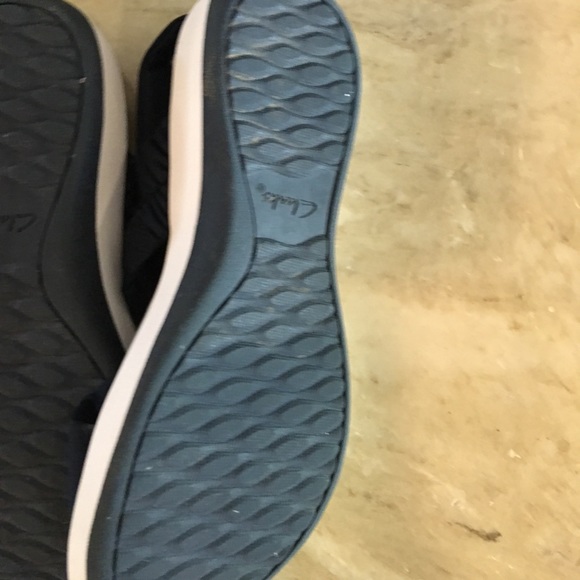 Shoes - Picture 3 of 6